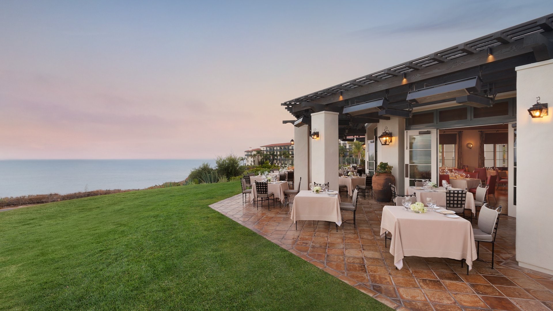 Chef-Curated Pairing Dinners