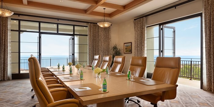 Executive Boardrooms & Hospitality Suite (6th floor)