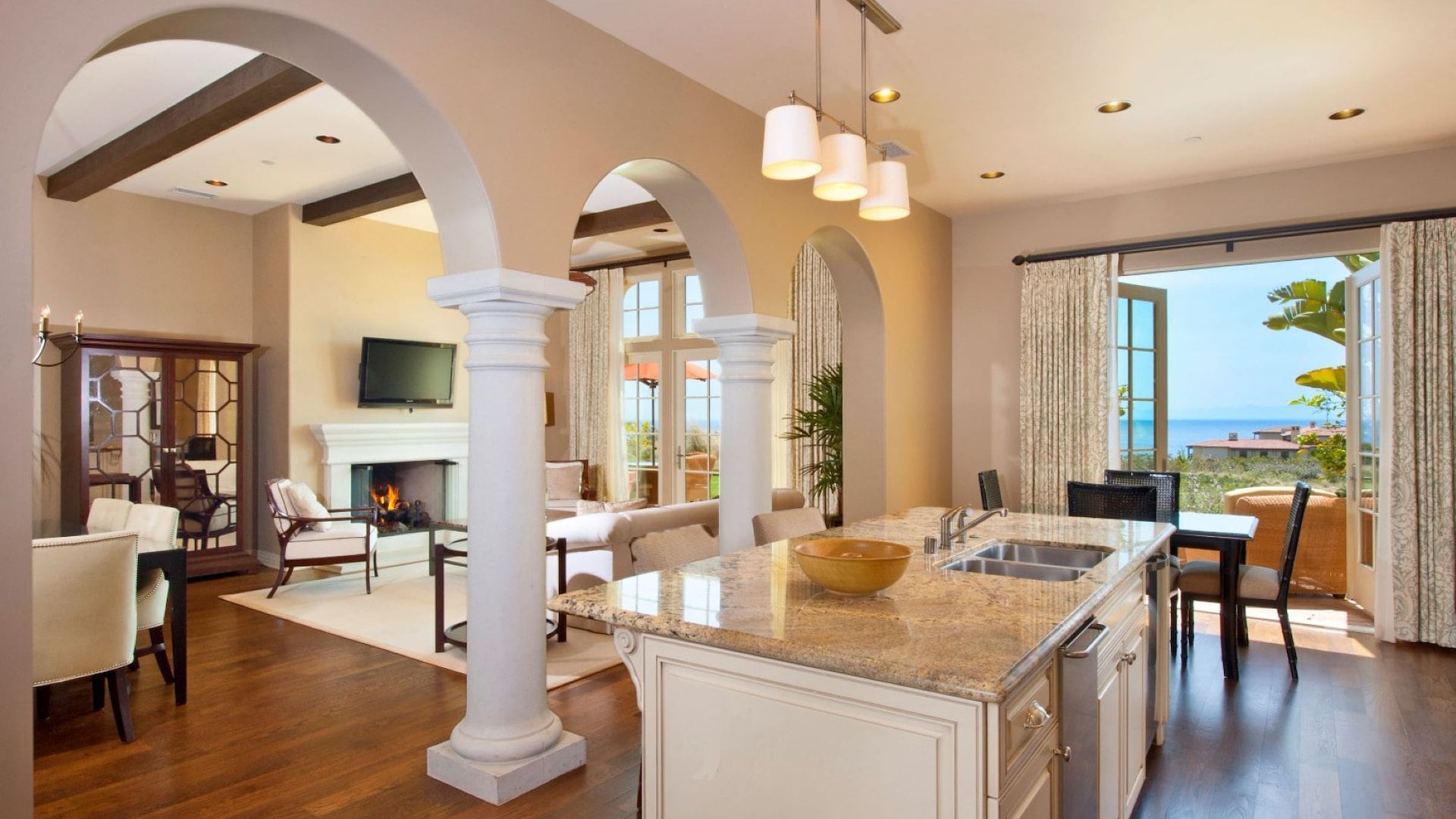 Four Bedroom villa kitchen Terranea Resort Rancho Palos Verdes California
