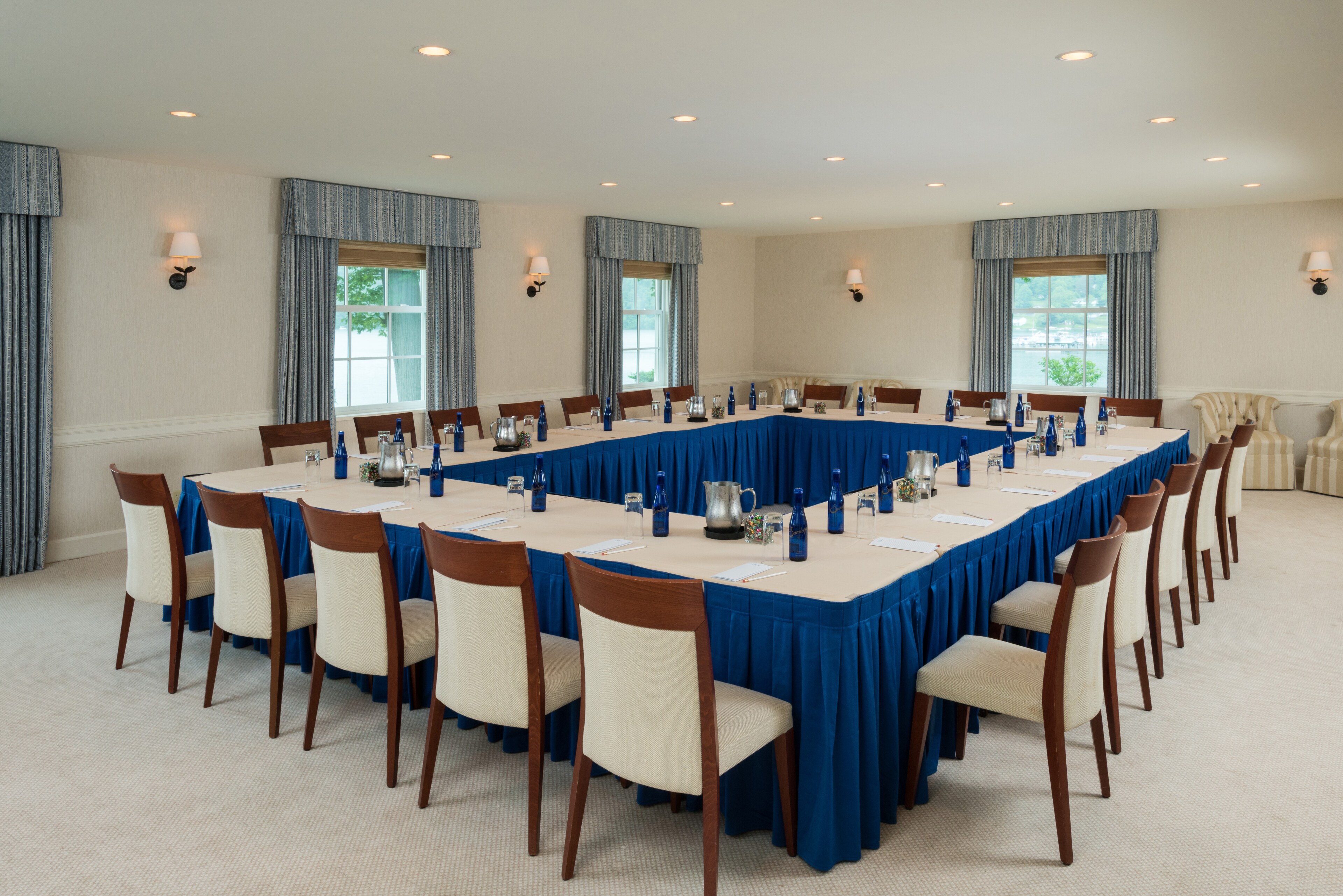Host productive and memorable meetings with The Otesaga Resort Hotel, New York.