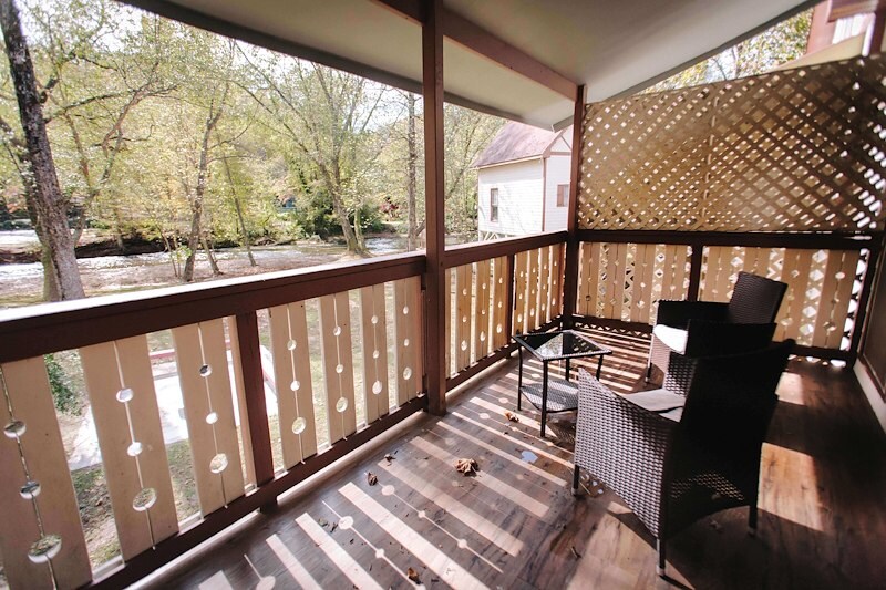 Riverview Cabin at Riverbend Hotel ોnd Cabins