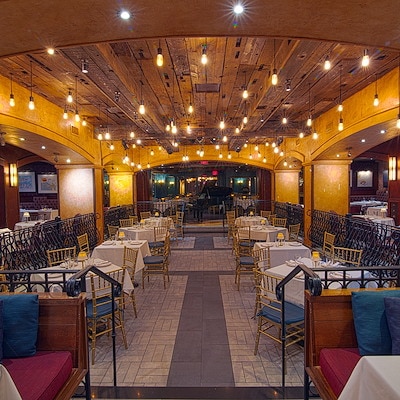 Bond 45 Villa
