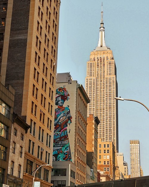 Neighborhood Walking Tours at The Evelyn, New York