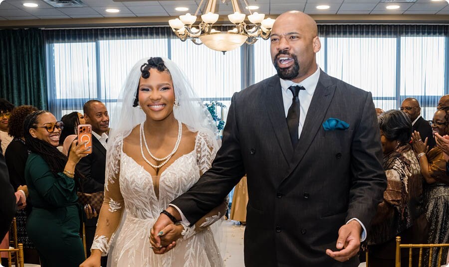 Cynthia & Jerry: A Glamorous Winter Wedding