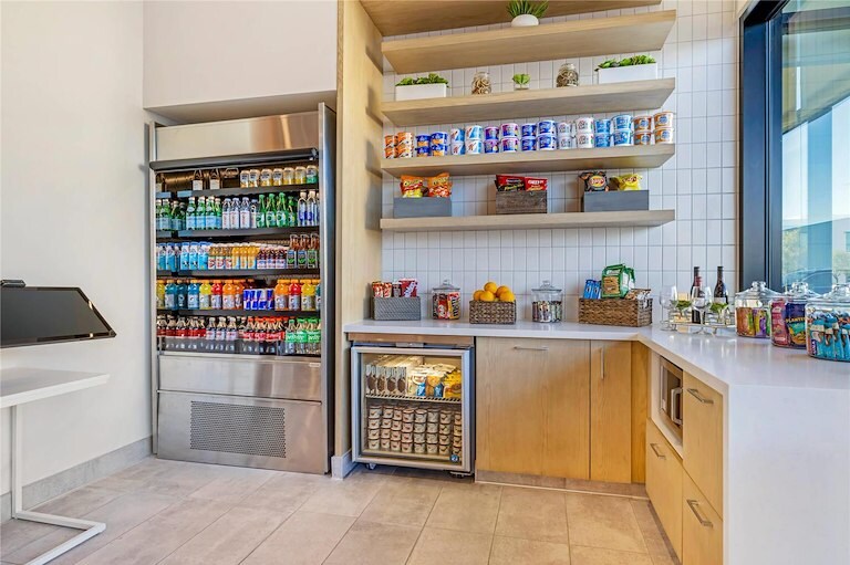 Grab-and-Go Marketplace