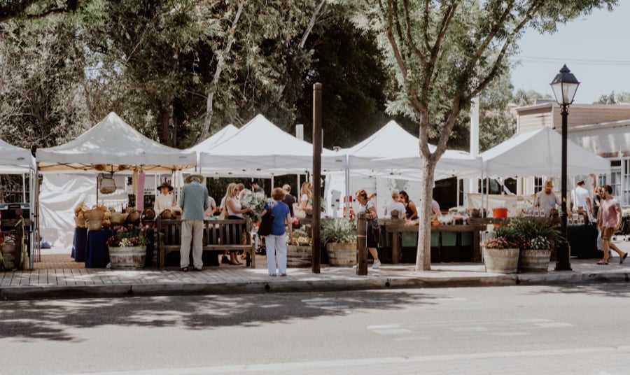 Farmers Market in Calabasas
