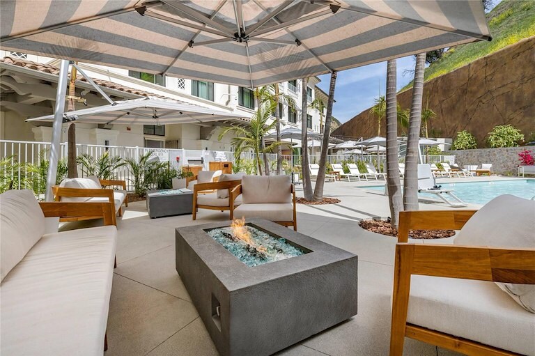 Charming Outdoor Patio for Relaxation