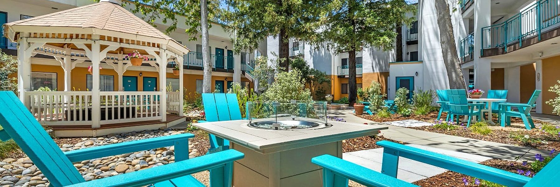 Pool at Quality Suites San Luis Obispo Downtown