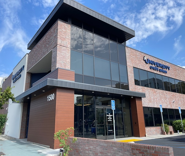 It's easy to find an ATM