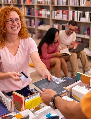 University Credit Card - Los Angeles, California, United States