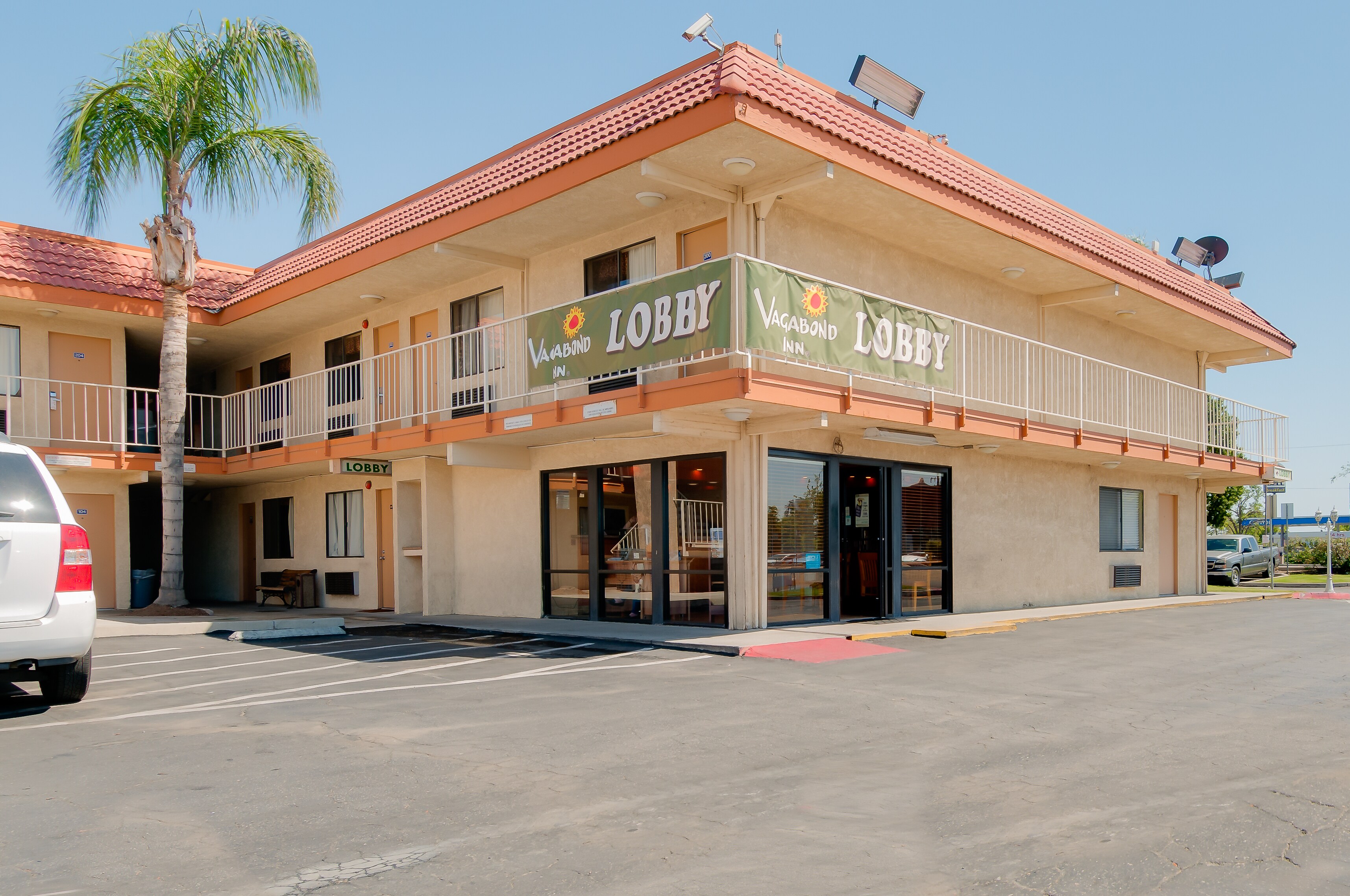 Outdoor Location at Vagabond Inn Bakersfield North California