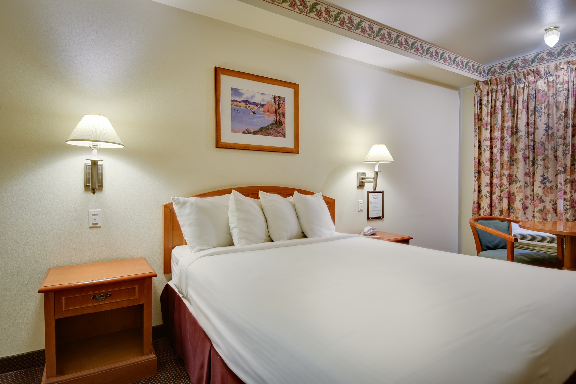 Rooms at Vagabond Inn - Hacienda Heights