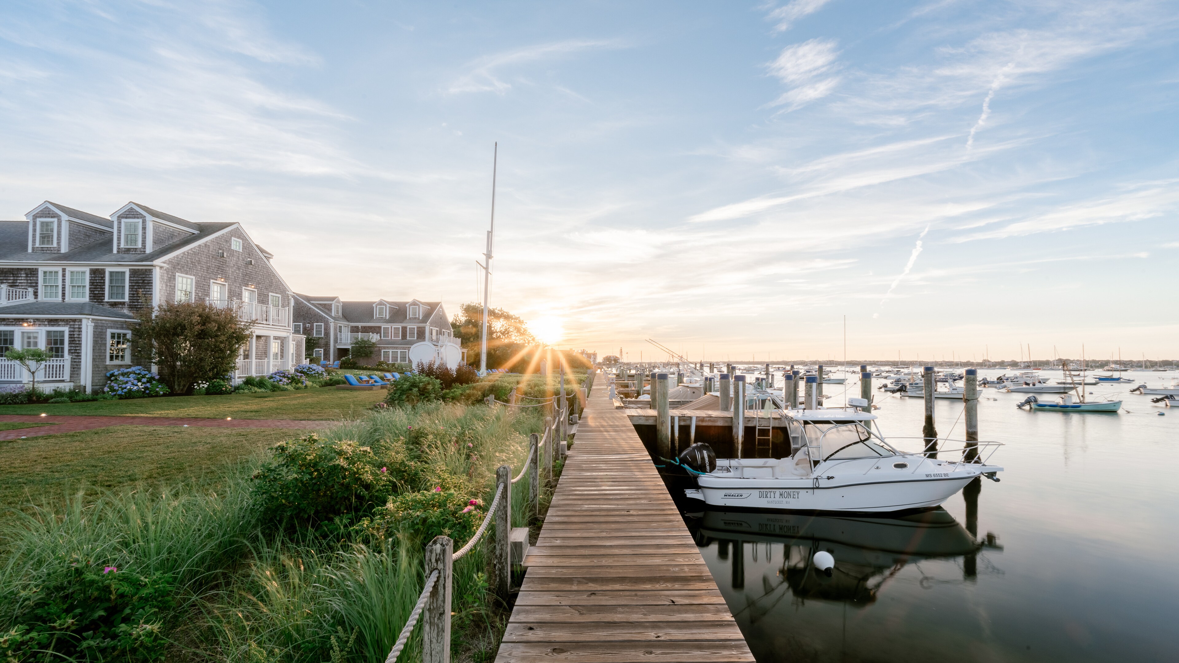 ブランブリーヘッジdining by the sea Waterfront Dining in Nantucket | White Elephant Nantucket