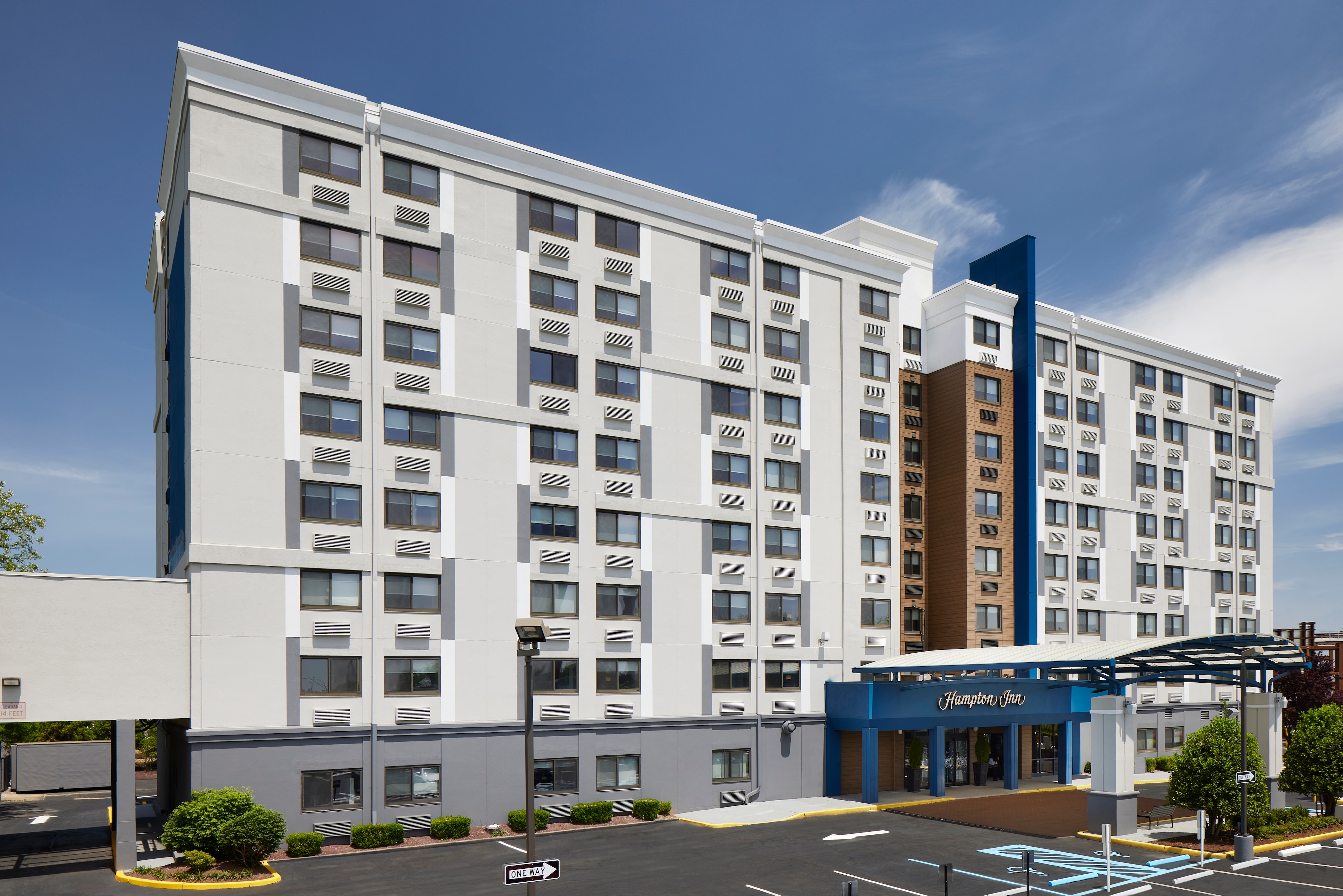 NOW OPEN: Hampton Inn Newark Airport