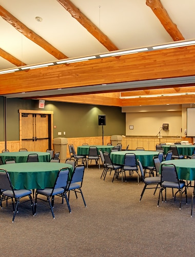 Group Meeting Spaces At Ymca Of The Rockies