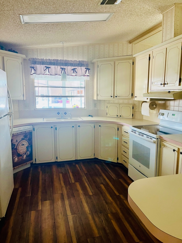 LSV Lakeshore Villas