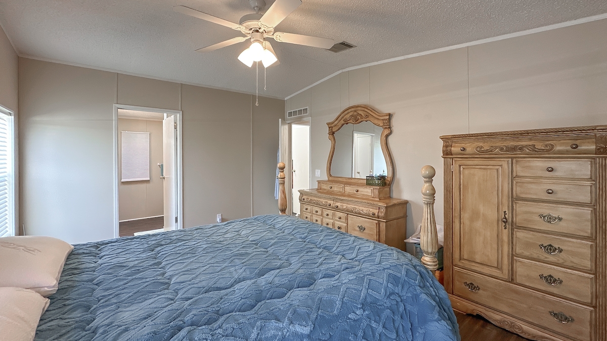 WAT Water Oak Country Club Estates