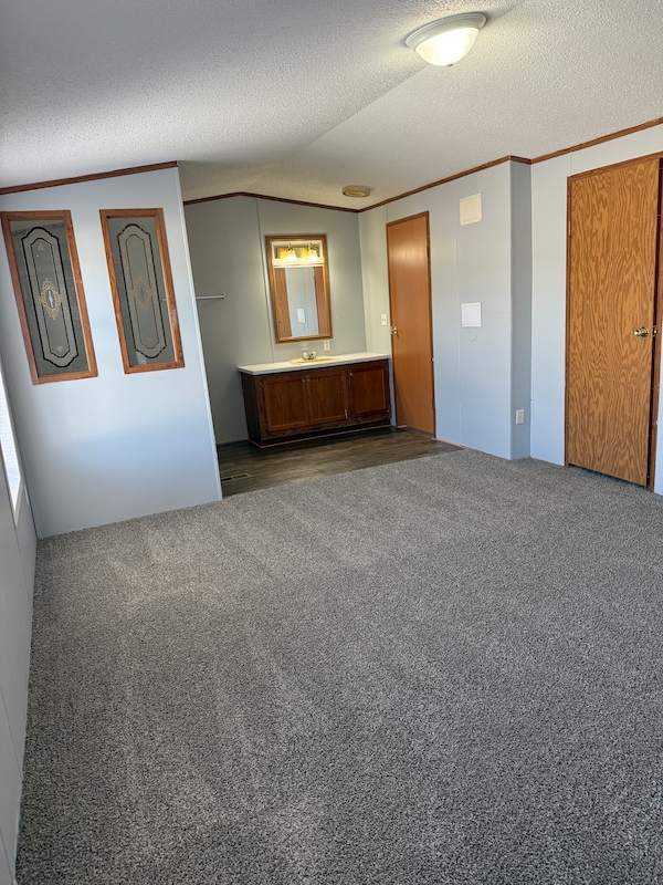 KEN Kensington Meadows