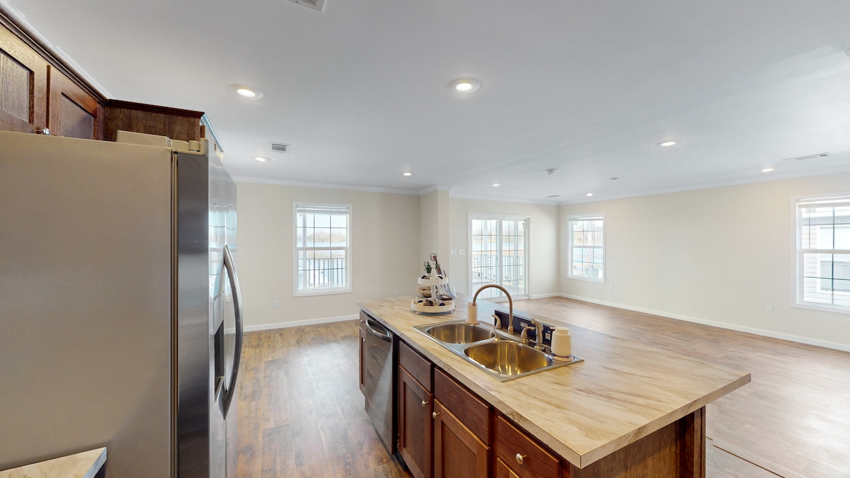 PTL The Landings at Lake Henry