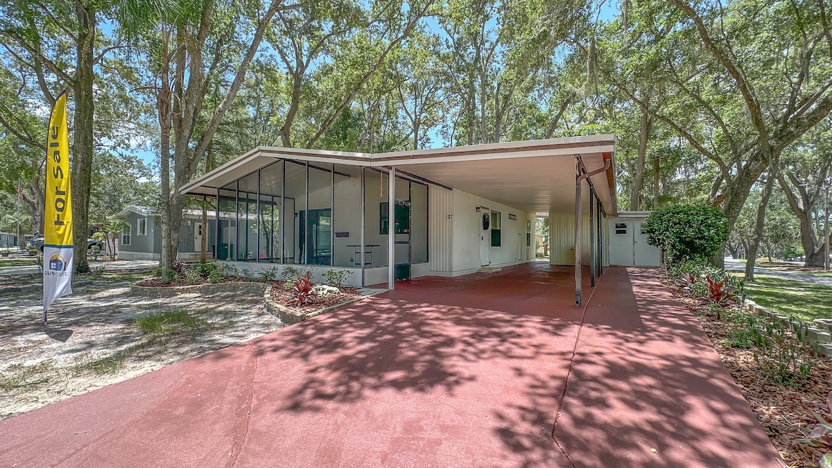 WAT Water Oak Country Club Estates
