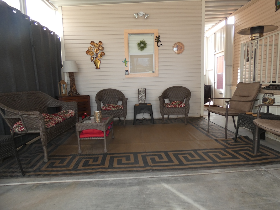 PCK Palm Creek Resort & Residences