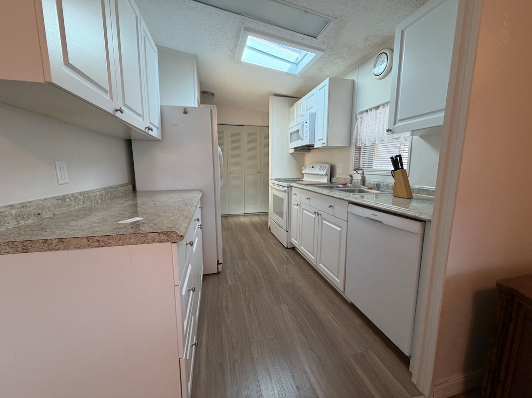 LAK Lake Juliana Landings