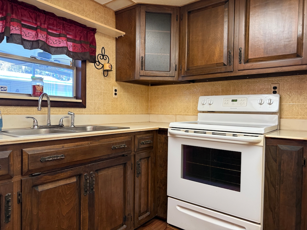 CAD Candlelight Manor