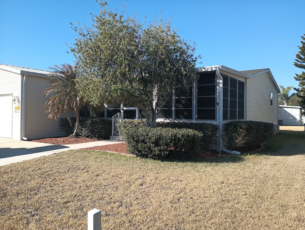 SPS Southport Springs Golf & Country Club