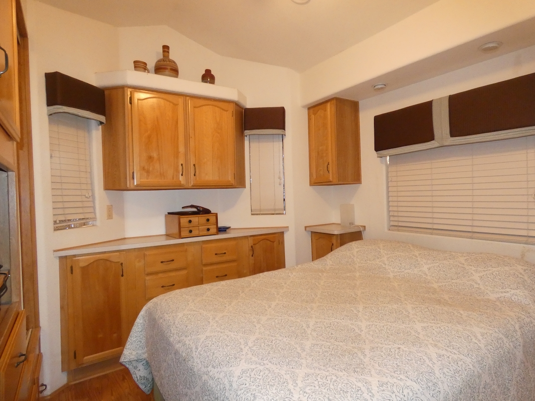 PCK Palm Creek Resort & Residences