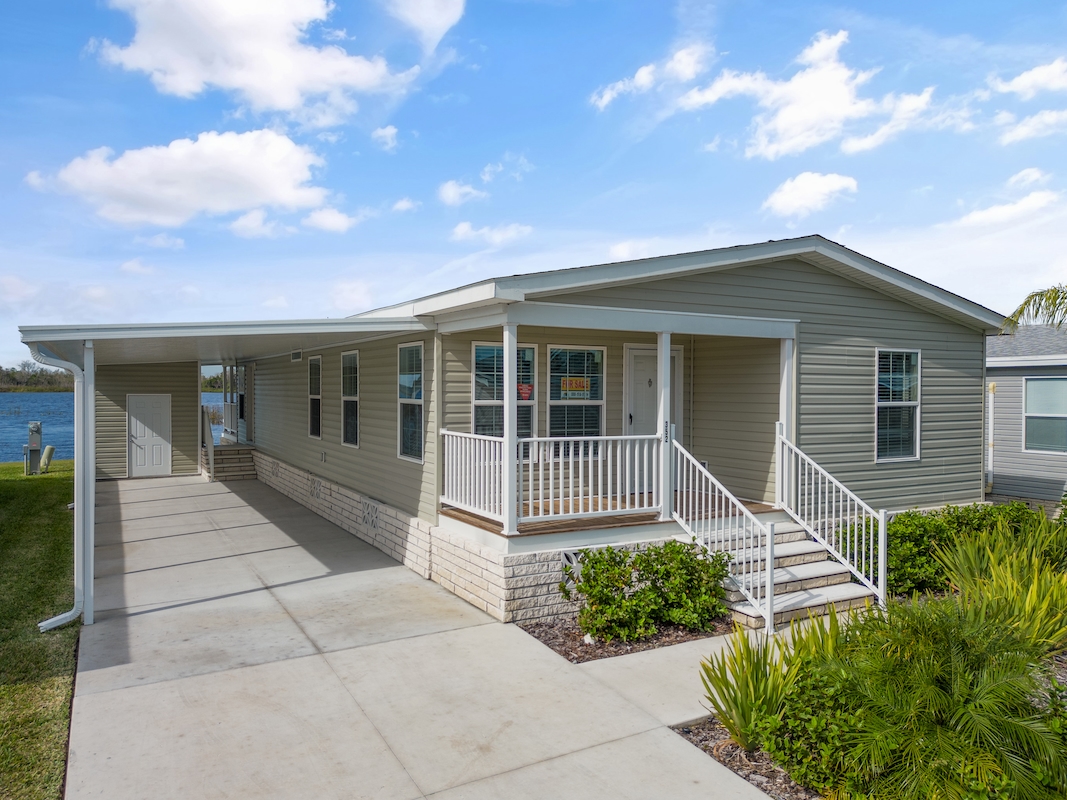 PTL The Landings at Lake Henry