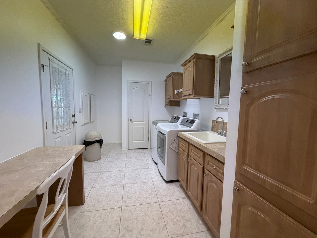 RSC Riverside Club Golf & Marina Community