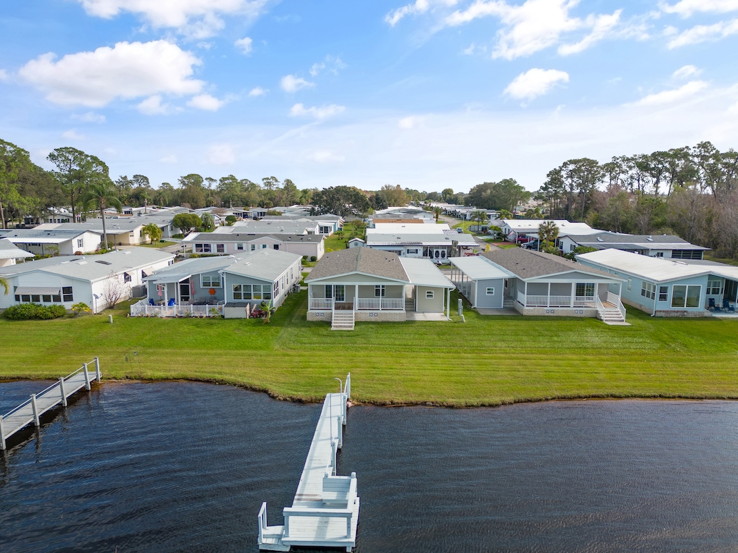 PTL The Landings at Lake Henry