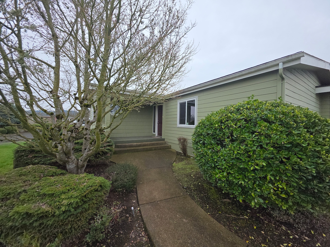 EUG Lakeridge of Eugene