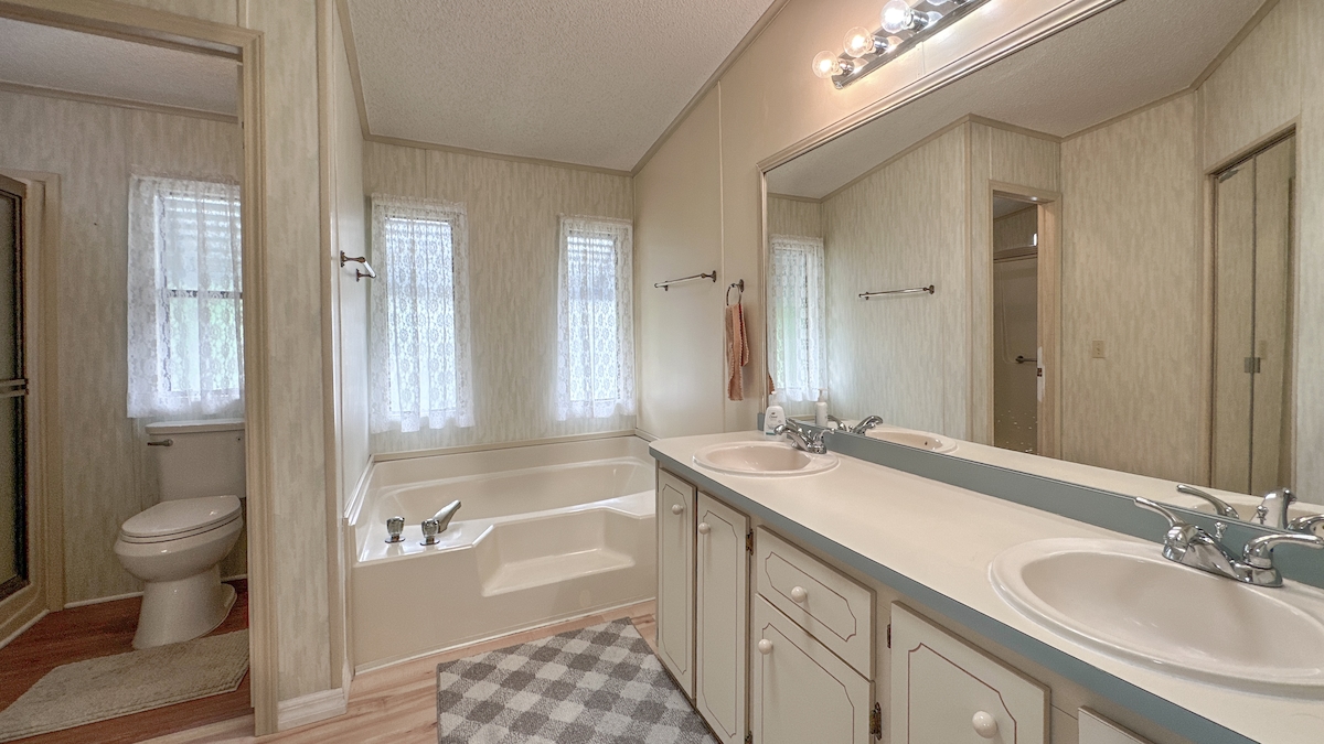 WAT Water Oak Country Club Estates