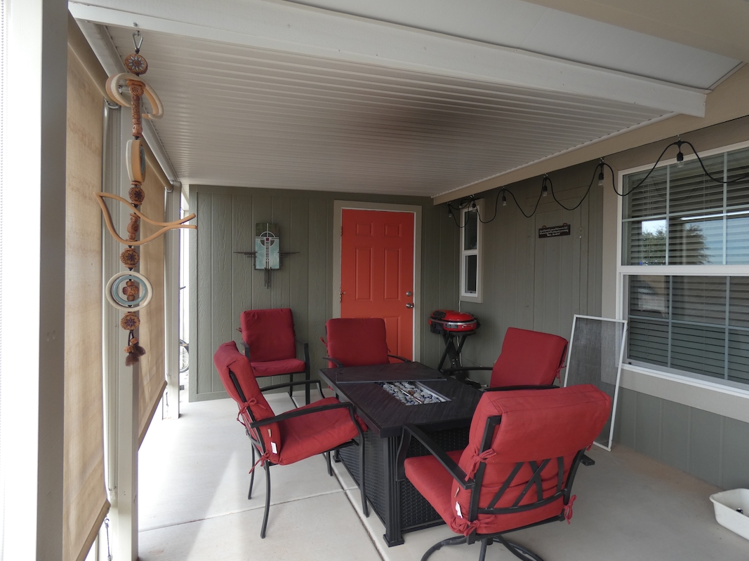 PCK Palm Creek Resort & Residences