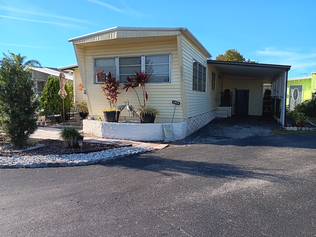 LSL Lakeshore Landings