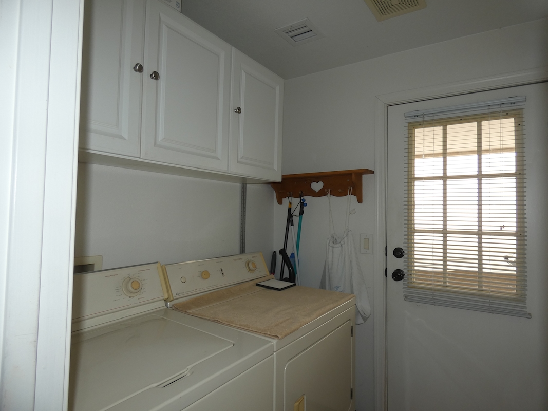 PCK Palm Creek Resort & Residences