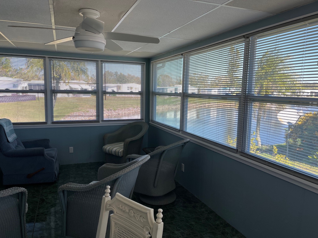 SAR Saralake Estates