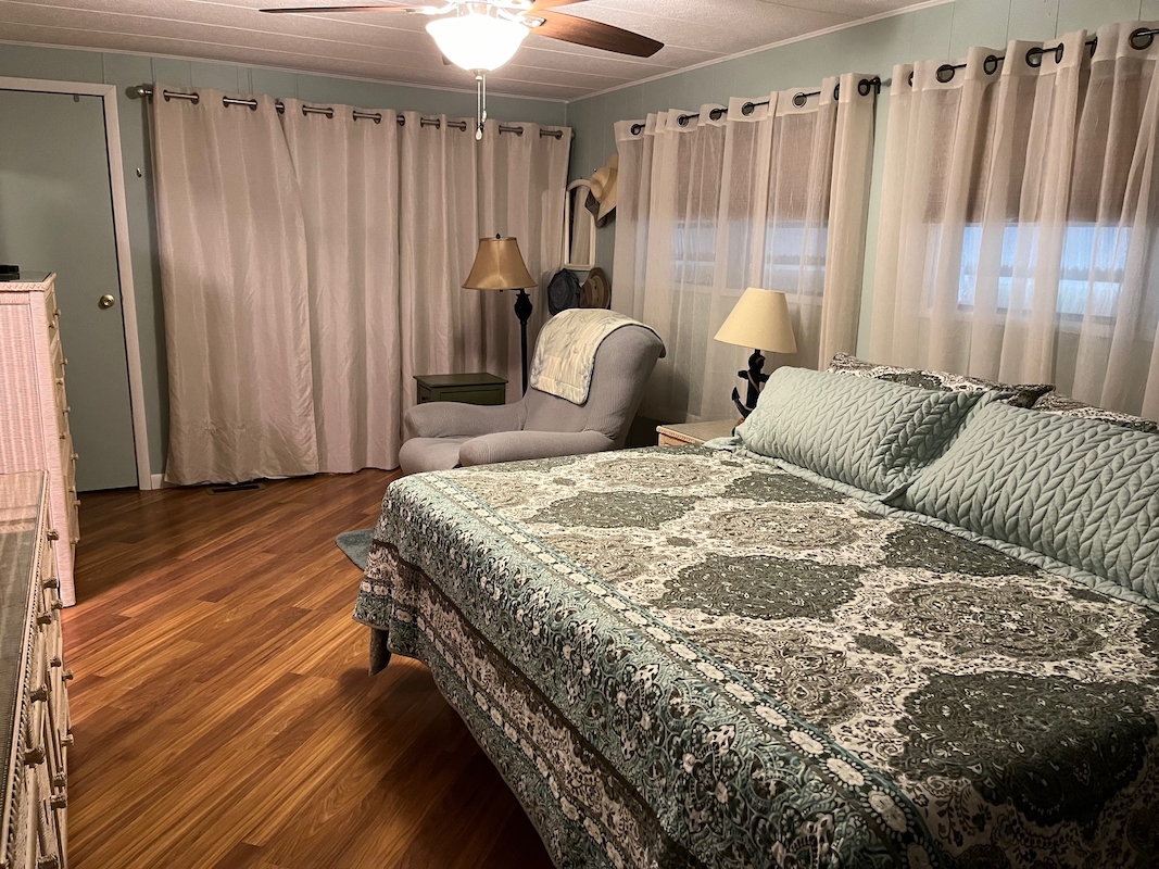 SAR Saralake Estates