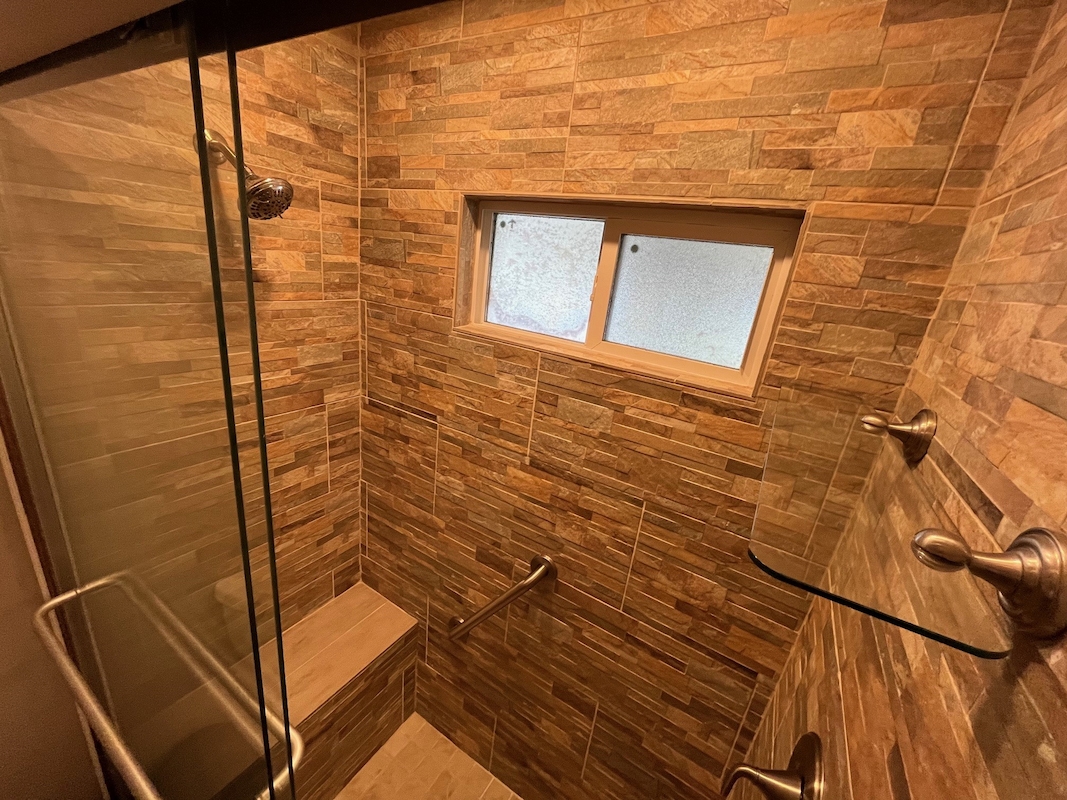 SAR Saralake Estates