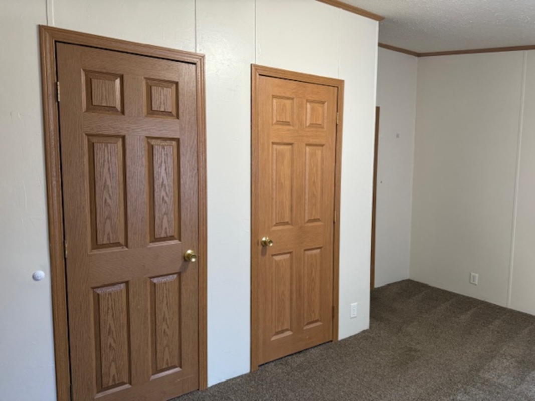 HLL Hawaiian Gardens/Holly Village