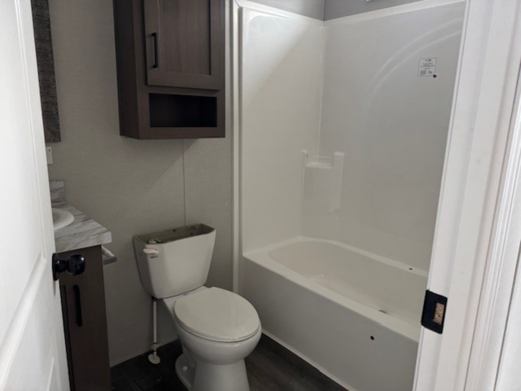 HLL Hawaiian Gardens/Holly Village