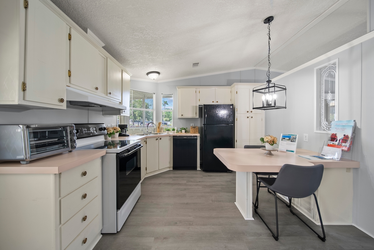 RPV Royal Palm Village