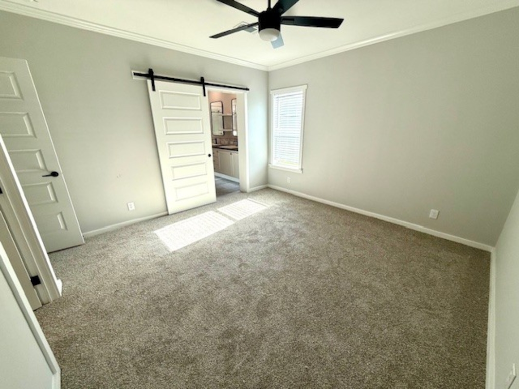 REH Regency Heights