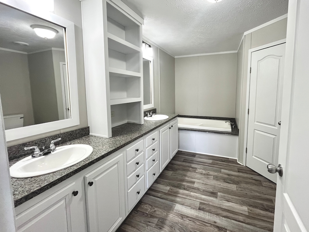 TAN Tanglewood Village