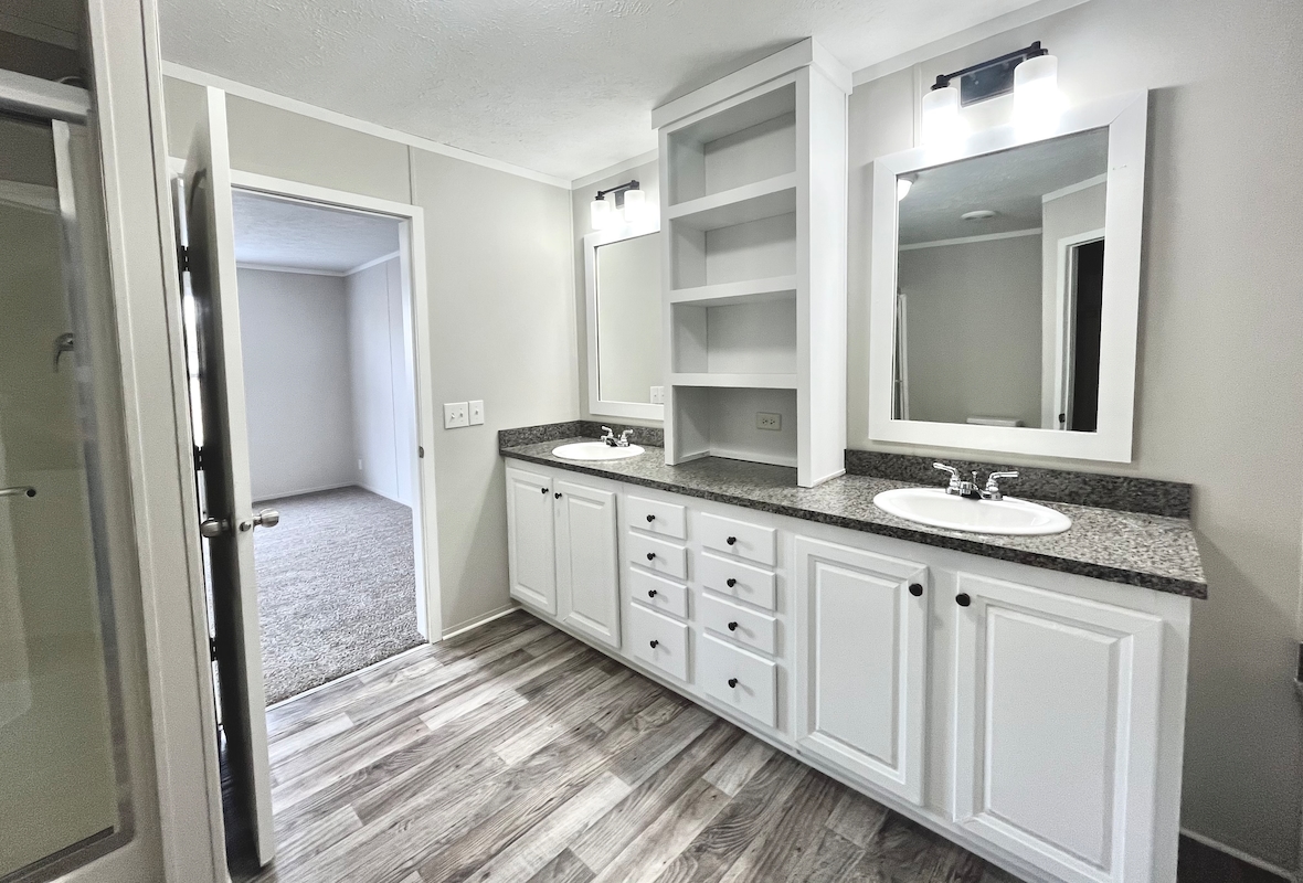 TAN Tanglewood Village