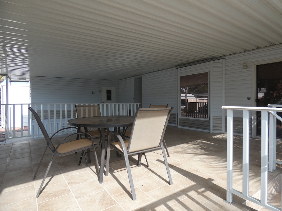 PCK Palm Creek Resort & Residences