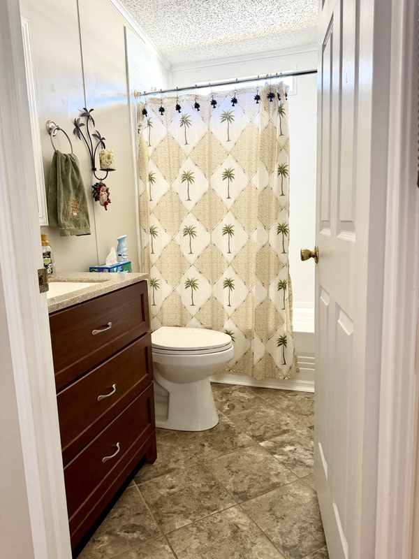 HAT The Hamptons Golf & Country Club