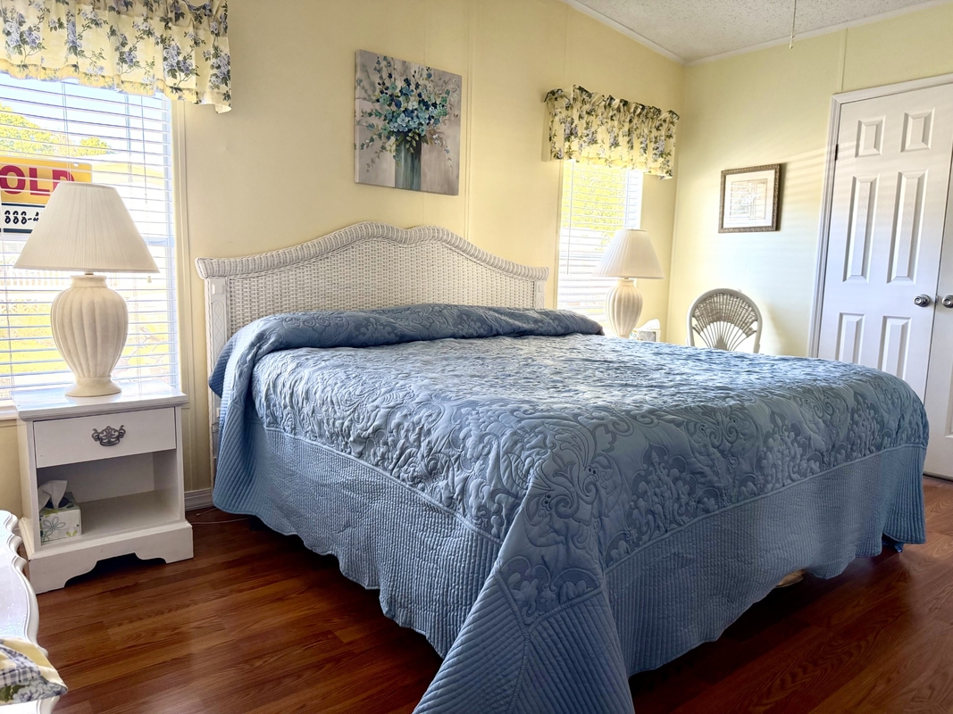 HAT The Hamptons Golf & Country Club