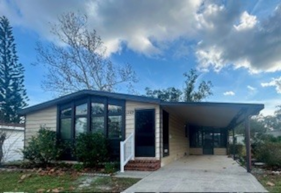 LCV La Costa Village